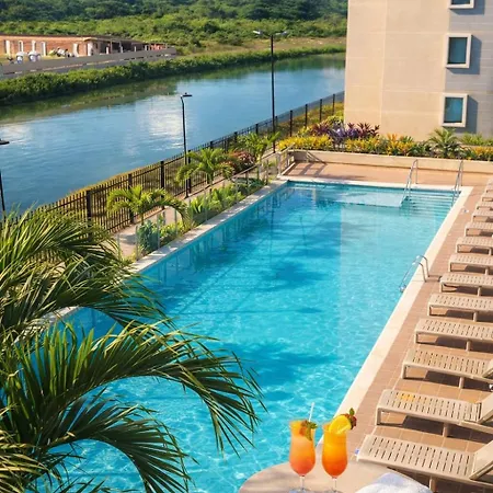 Escape To Serena Del Mar Pool, Gym,&ac